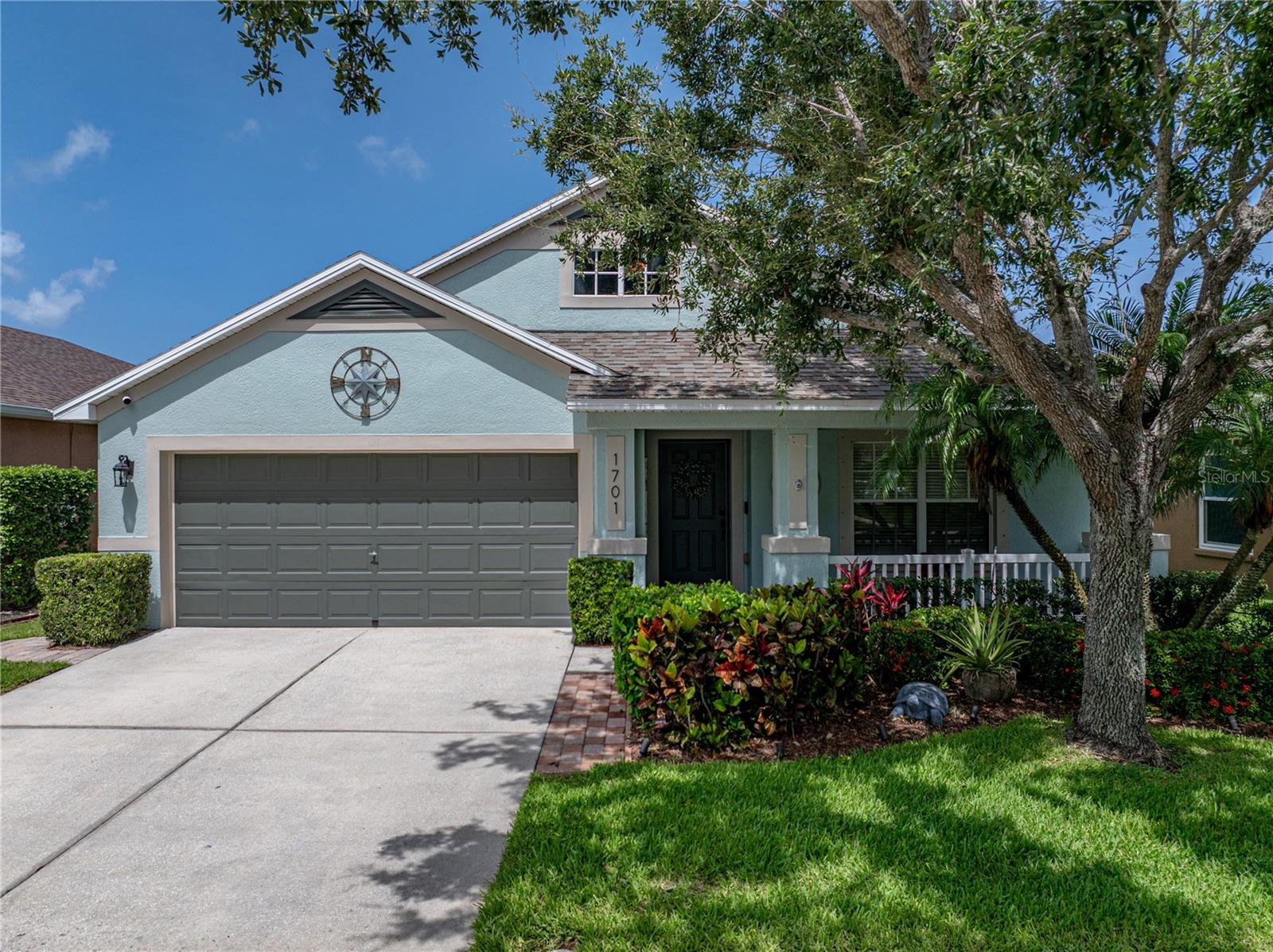 1701 BONITA BLUFF COURT