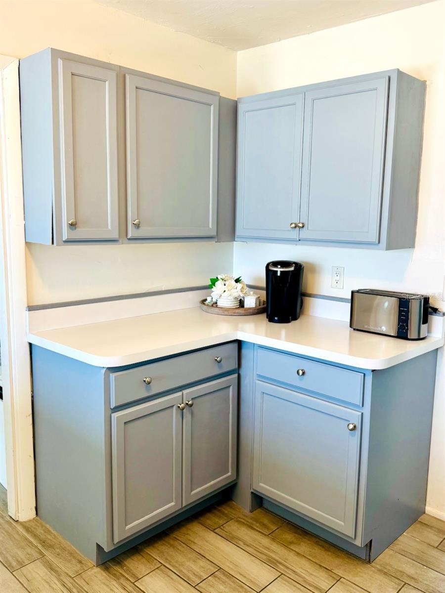 VENICE GARDENS - Residential Lease