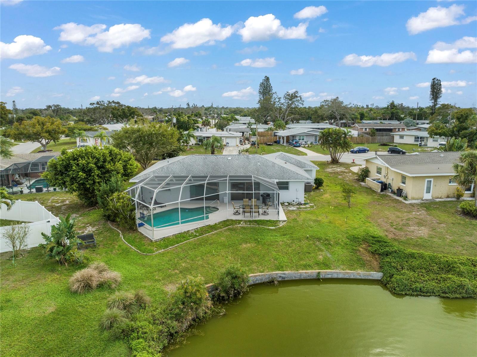 VENICE GARDENS - Residential Lease