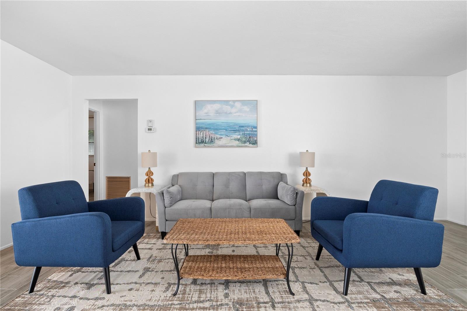 VENICE GARDENS - Residential Lease