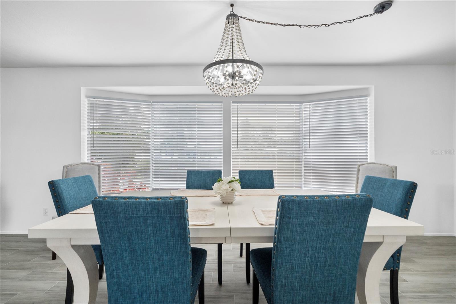 VENICE GARDENS - Residential Lease