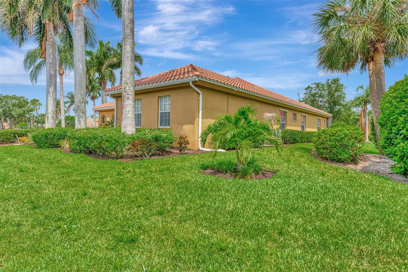 RIVERWOOD - Residential