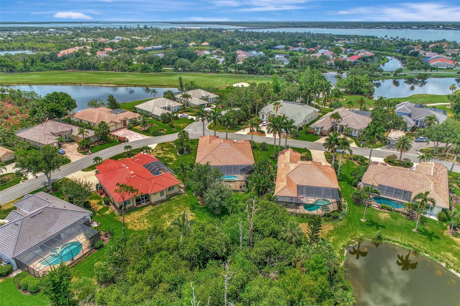 RIVERWOOD - Residential