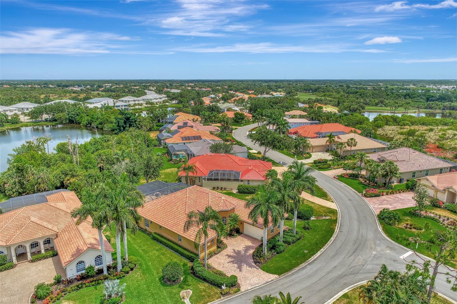 RIVERWOOD - Residential