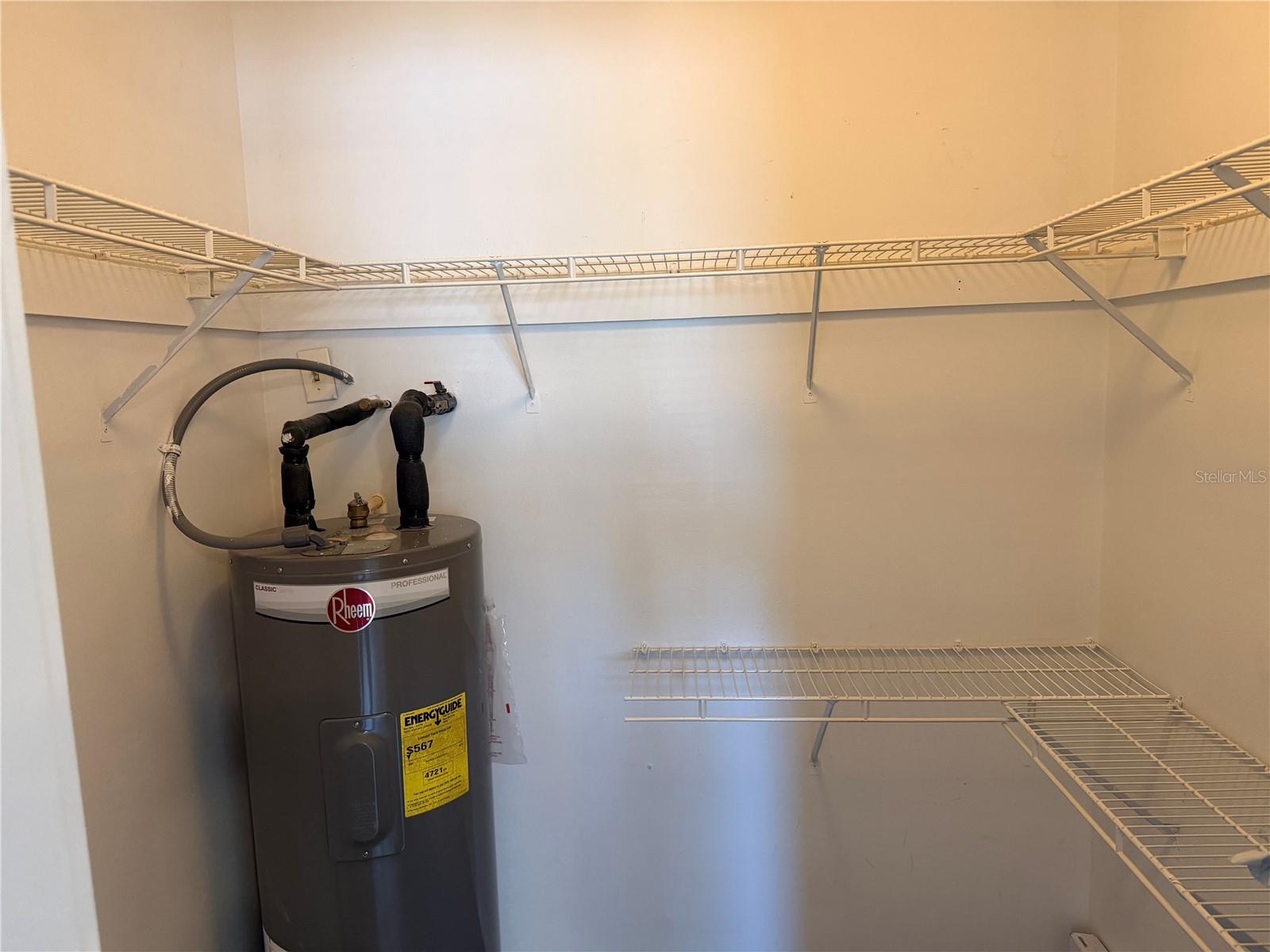 PURITAN ARMS - Residential Lease