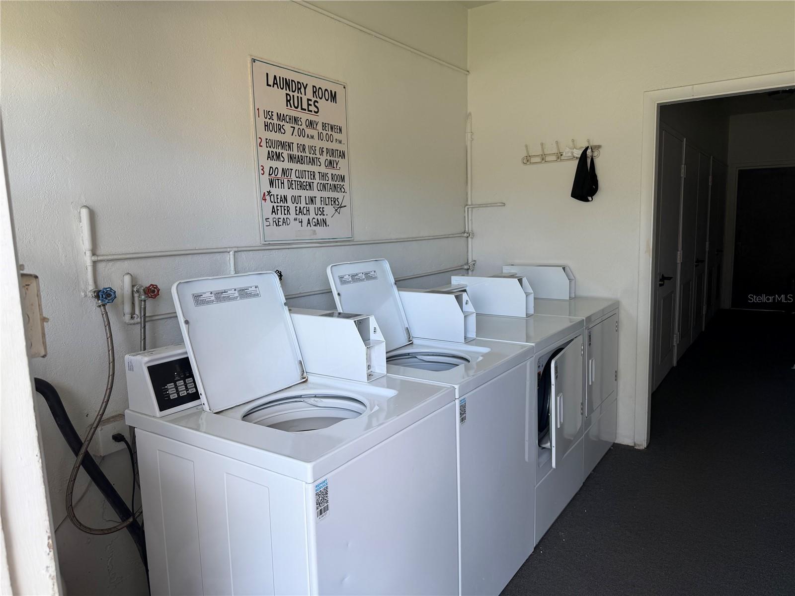 PURITAN ARMS - Residential Lease