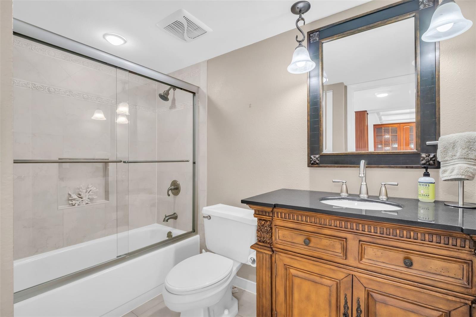 REDINGTON TOWERS 1 CONDO - Residential