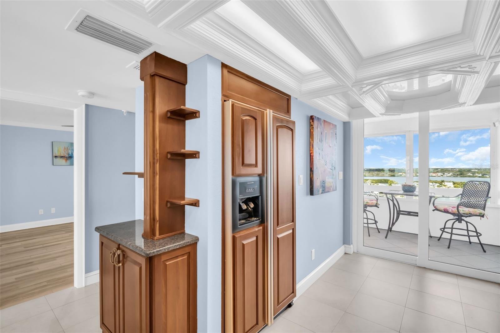 REDINGTON TOWERS 1 CONDO - Residential