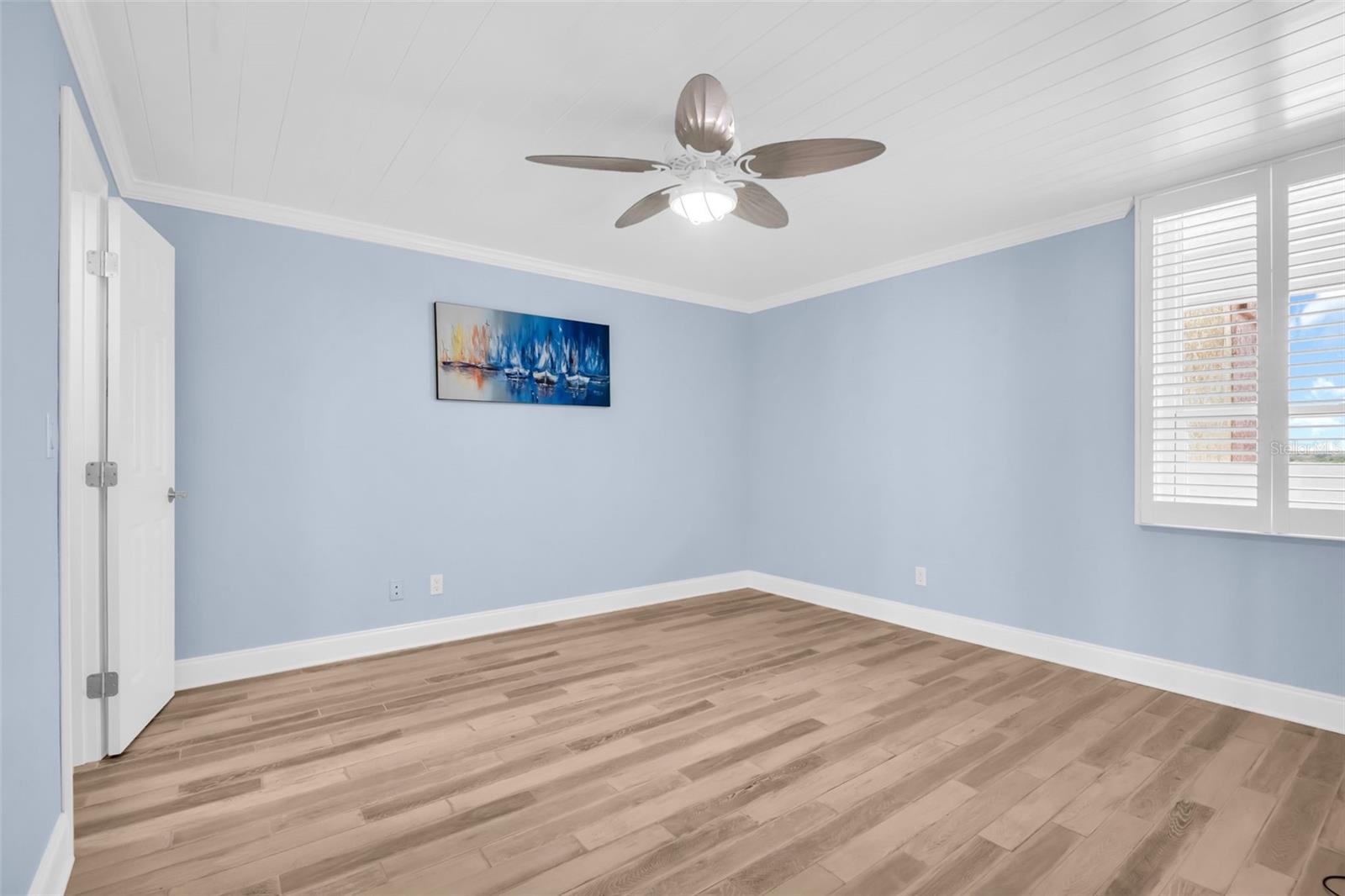 REDINGTON TOWERS 1 CONDO - Residential