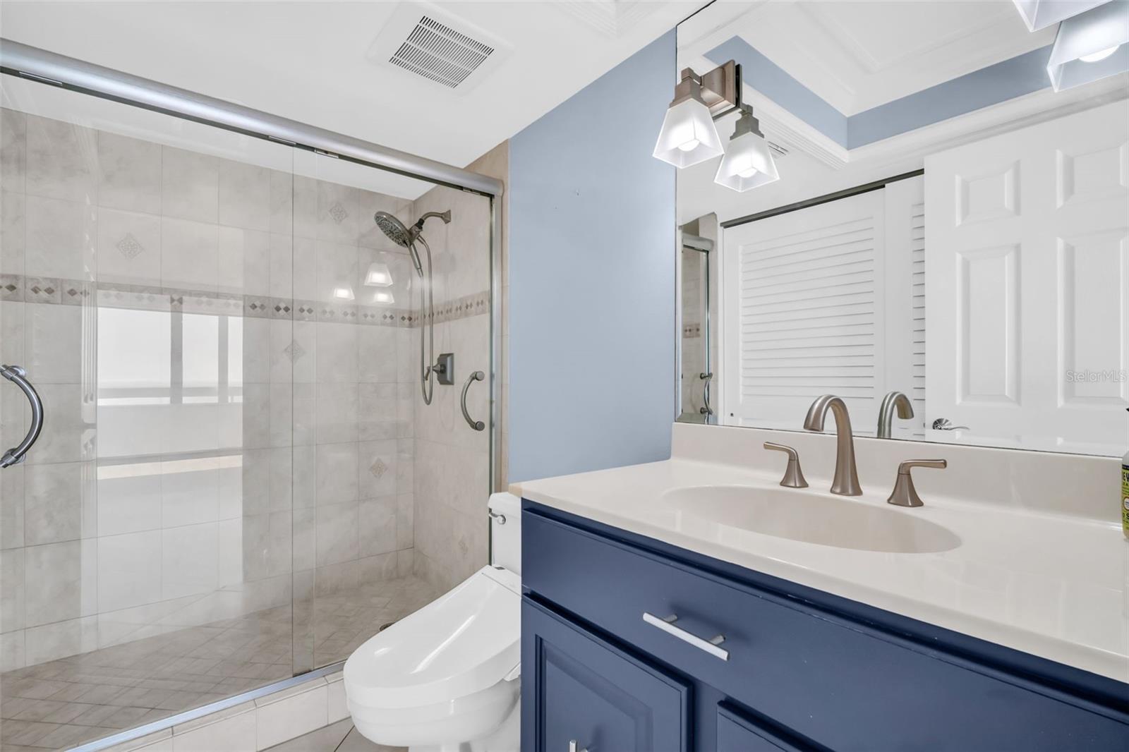 REDINGTON TOWERS 1 CONDO - Residential