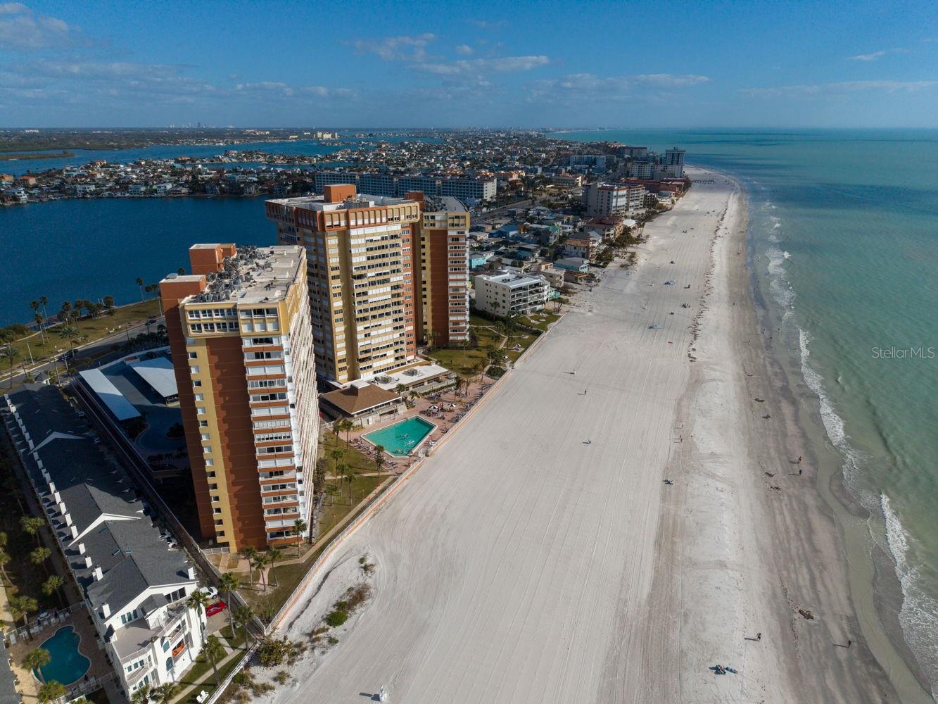 REDINGTON TOWERS 1 CONDO - Residential