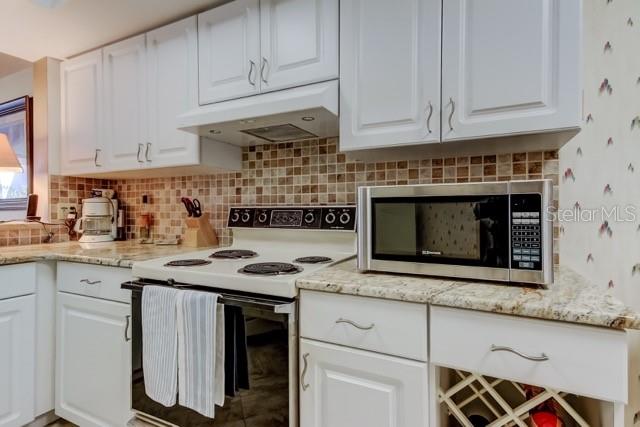 ISLA KEY CONDO - Residential