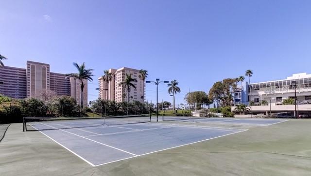 ISLA KEY CONDO - Residential