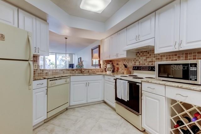 ISLA KEY CONDO - Residential