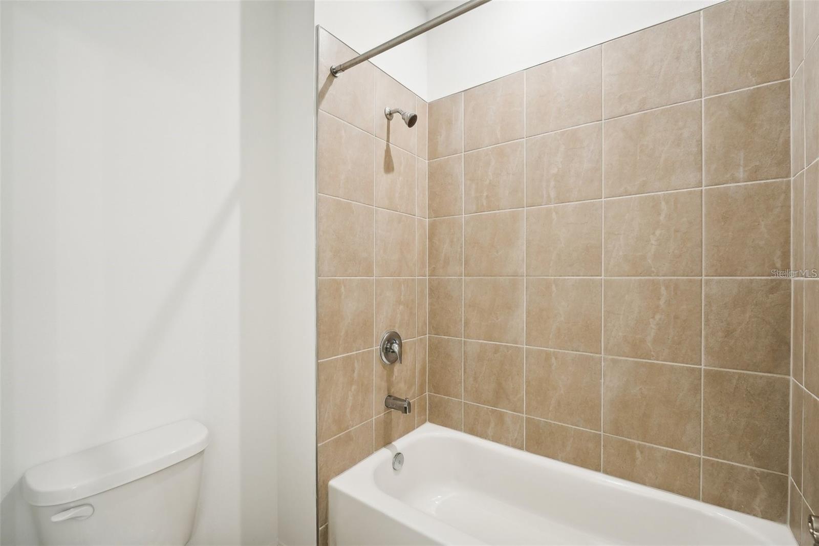 AVALON PARK TAVARES - Residential