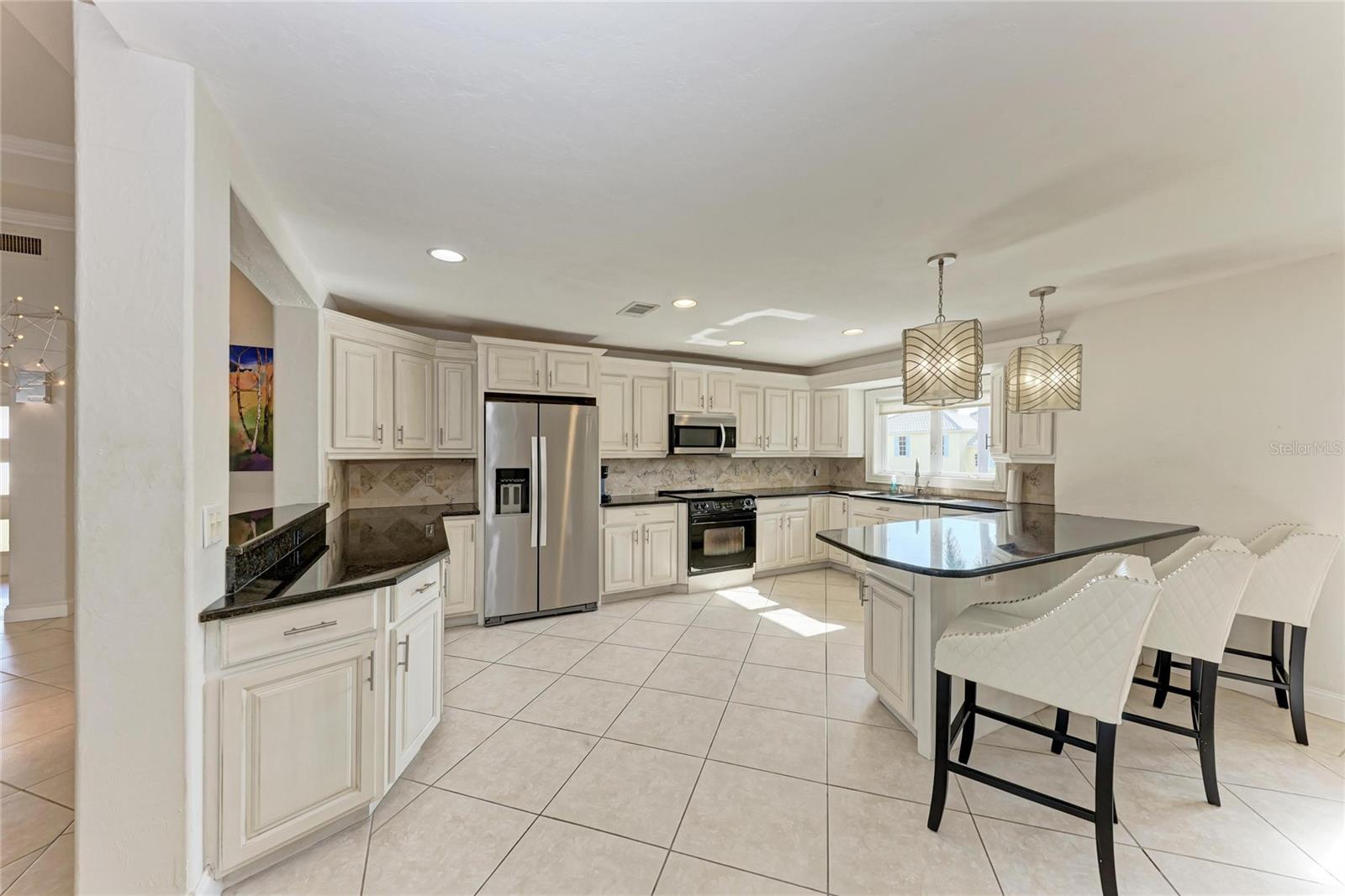 BAY ISLES - Residential