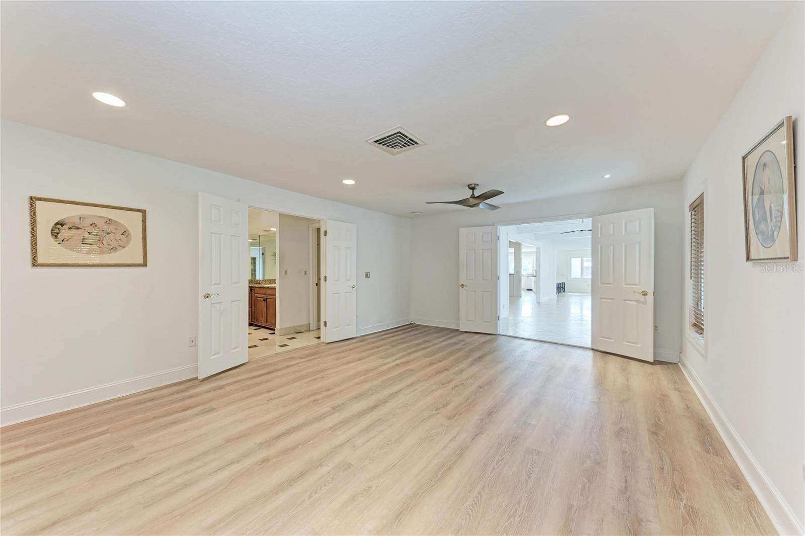 BAY ISLES - Residential