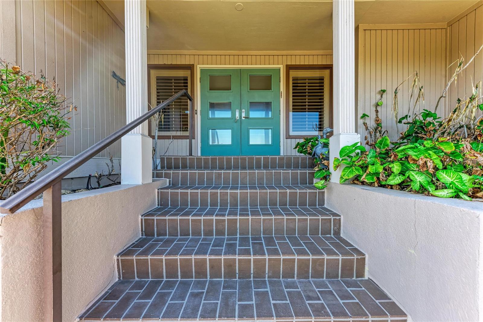 BAY ISLES - Residential