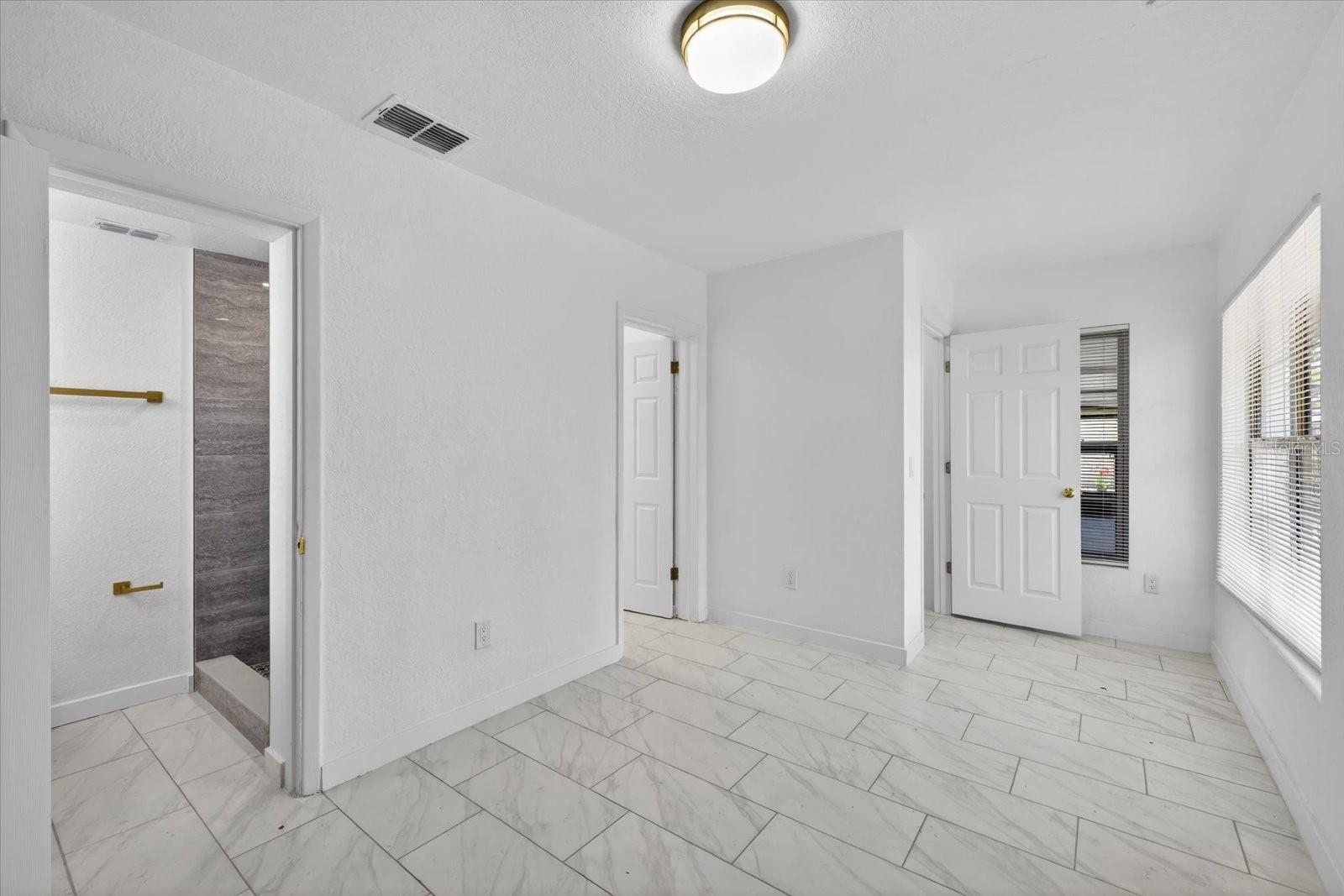 HIGHLAND TERRACE MANOR - Residential