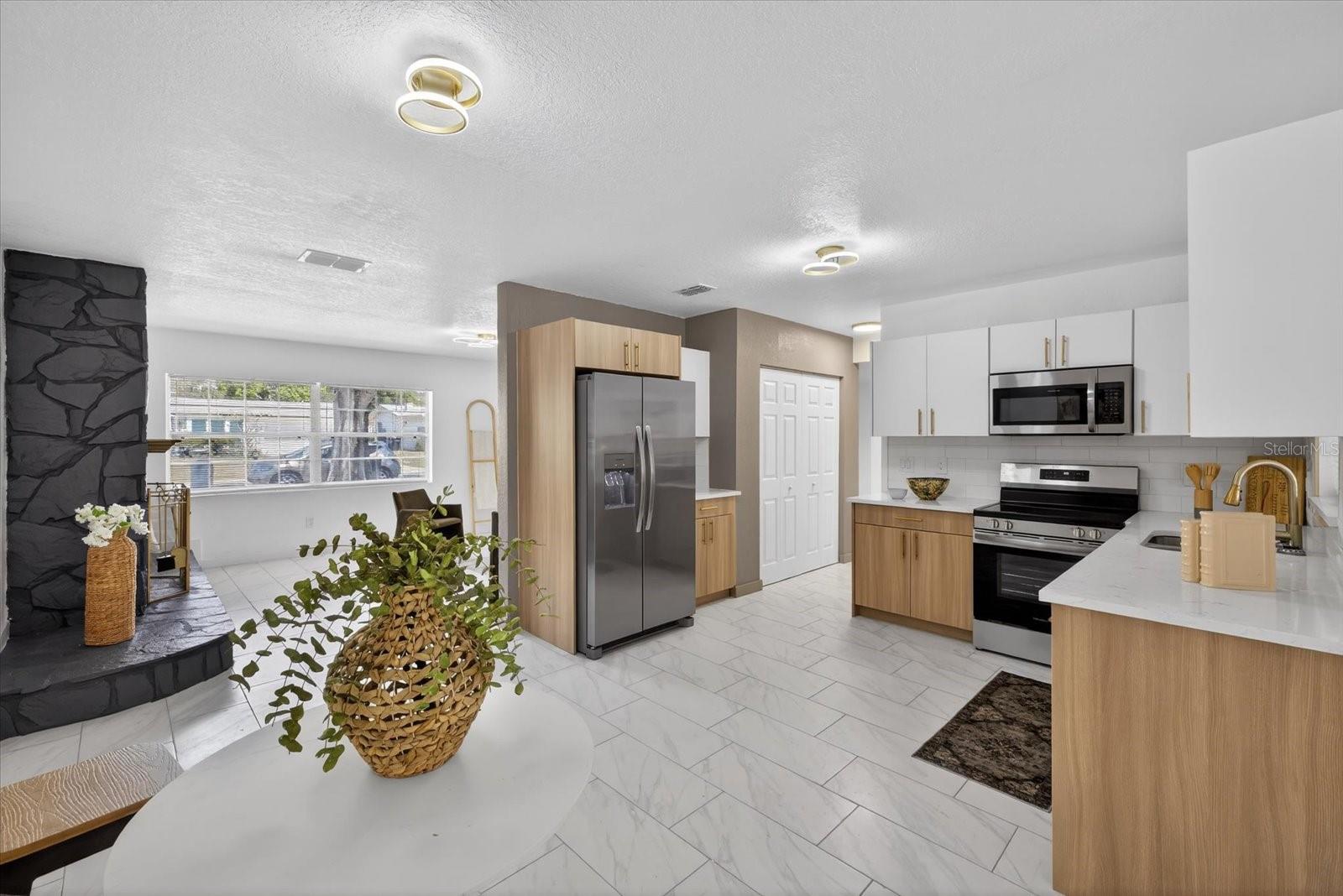 HIGHLAND TERRACE MANOR - Residential