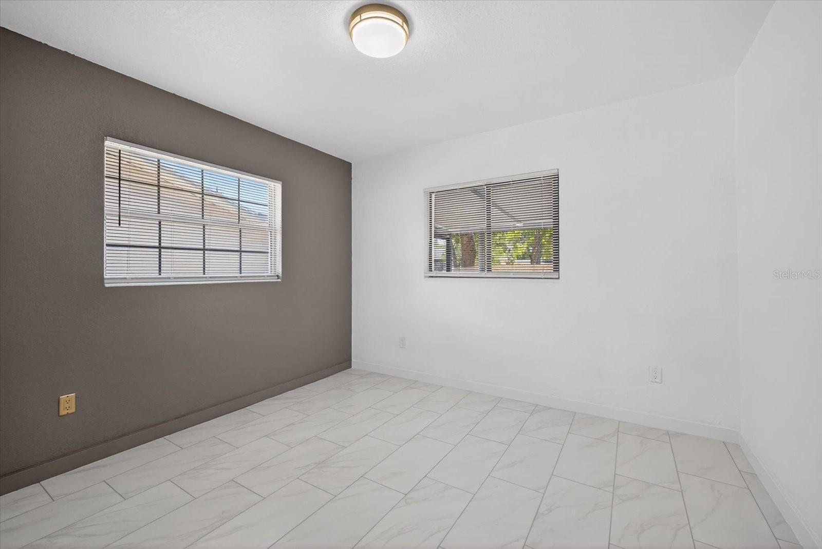 HIGHLAND TERRACE MANOR - Residential