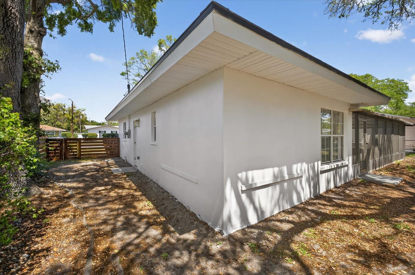 HIGHLAND TERRACE MANOR - Residential