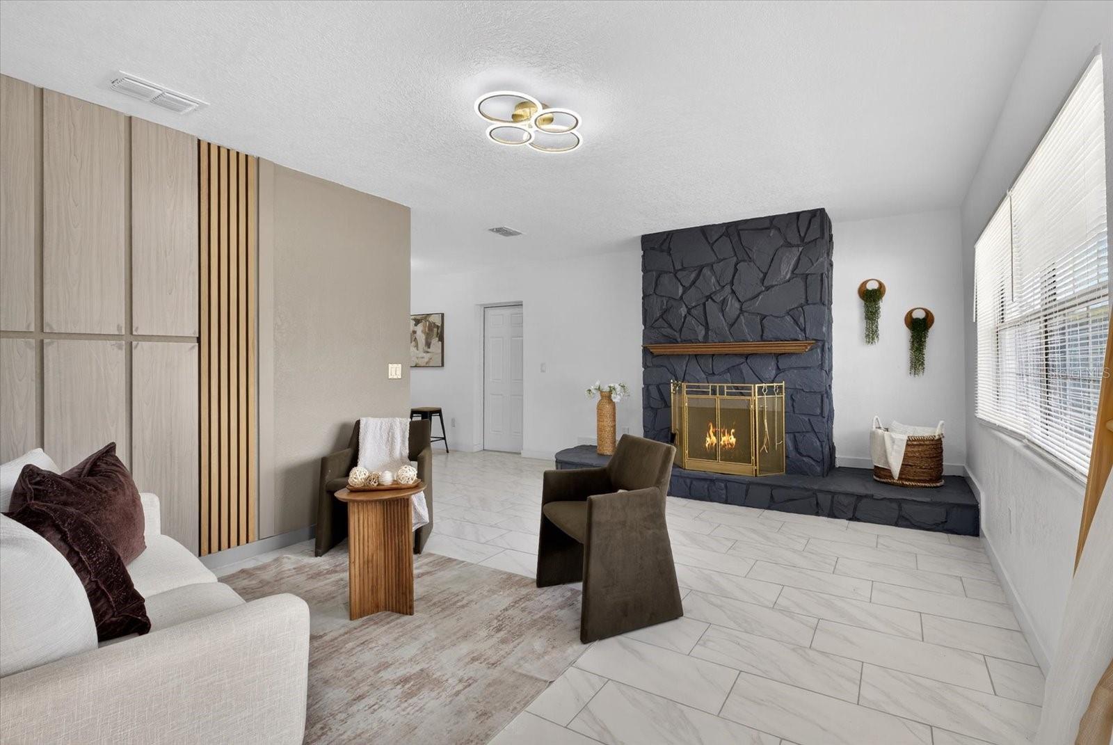 1465 PARKWOOD STREET