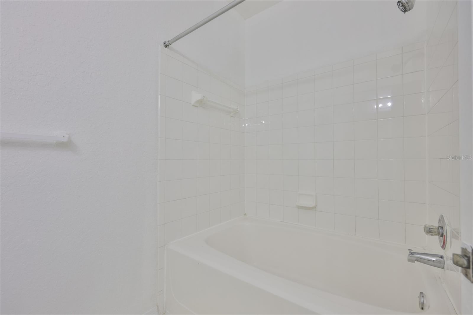 THE ENCLAVE AT RICHMOND PLACE - Residential Lease