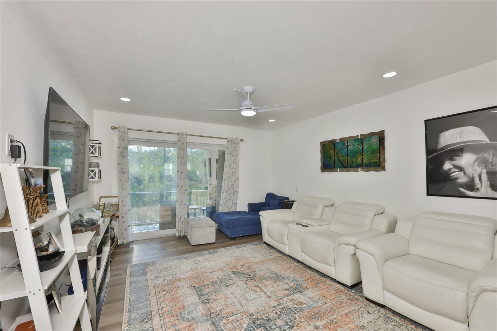 COACHMAN CREEK CONDO - Residential