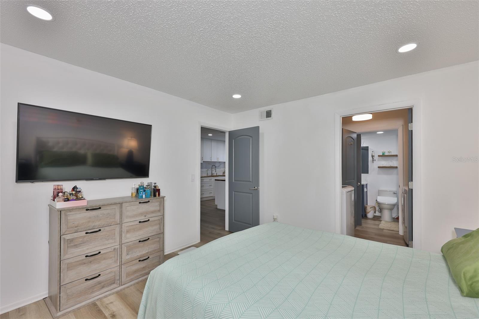 COACHMAN CREEK CONDO - Residential