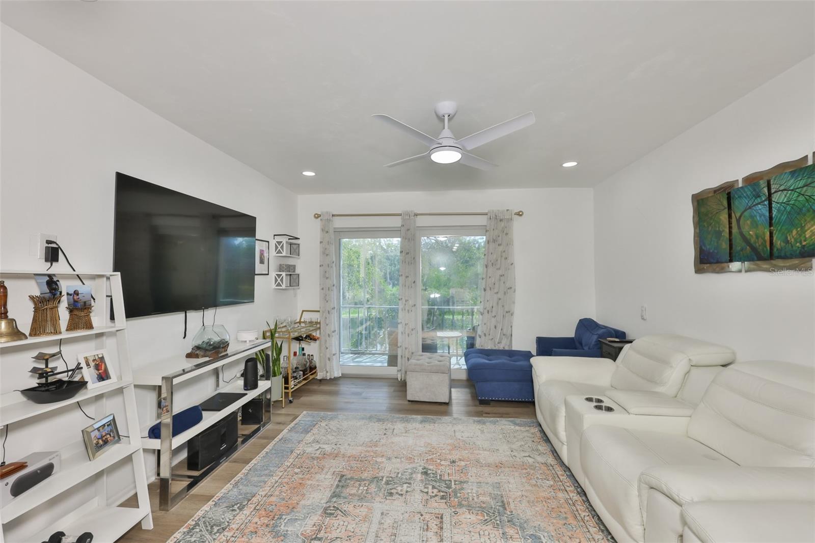 COACHMAN CREEK CONDO - Residential