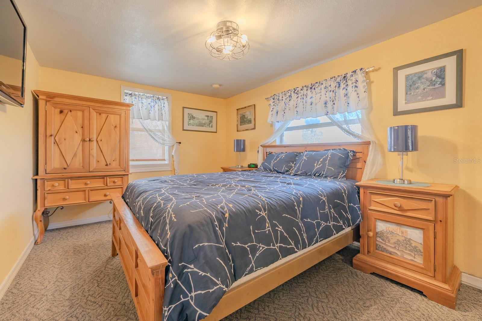 ROGERS SEABREEZE - Residential Income