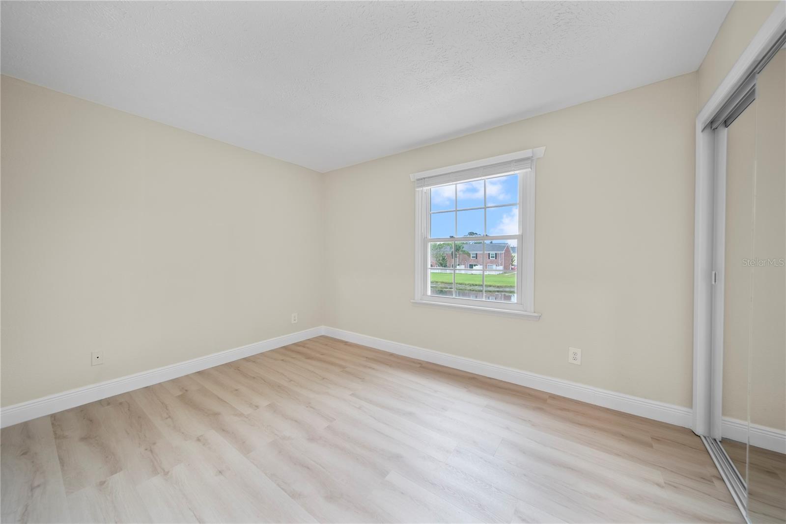 WHISPERING OAKS - Residential Lease