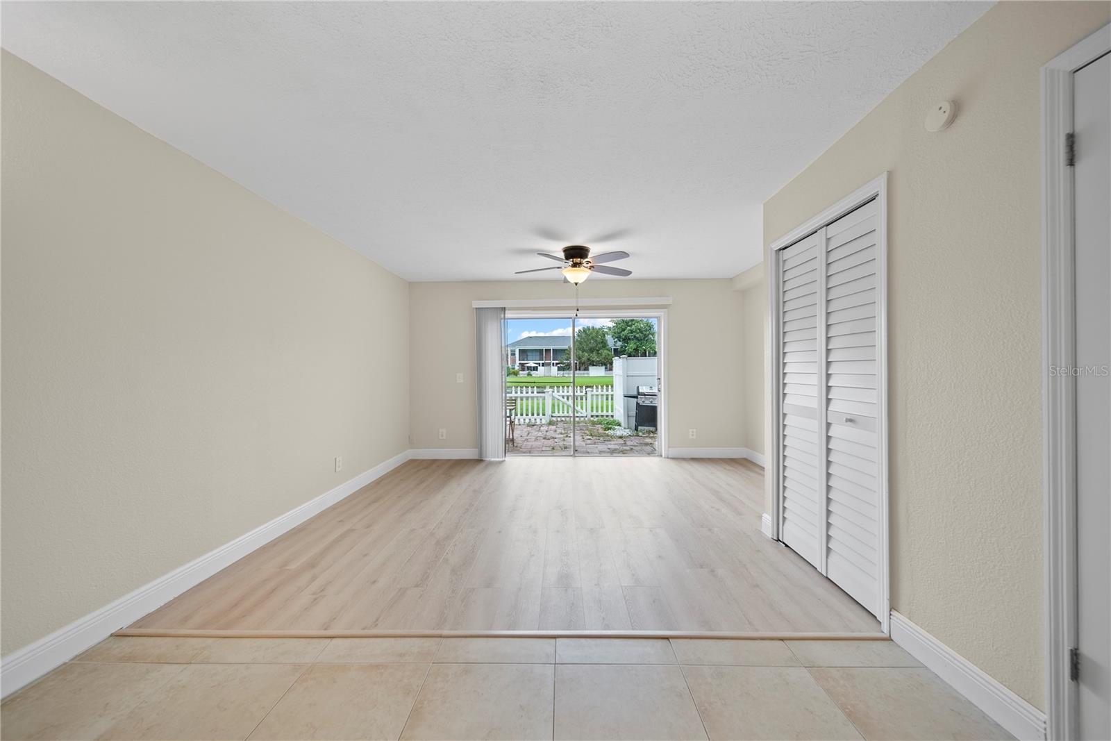 WHISPERING OAKS - Residential Lease