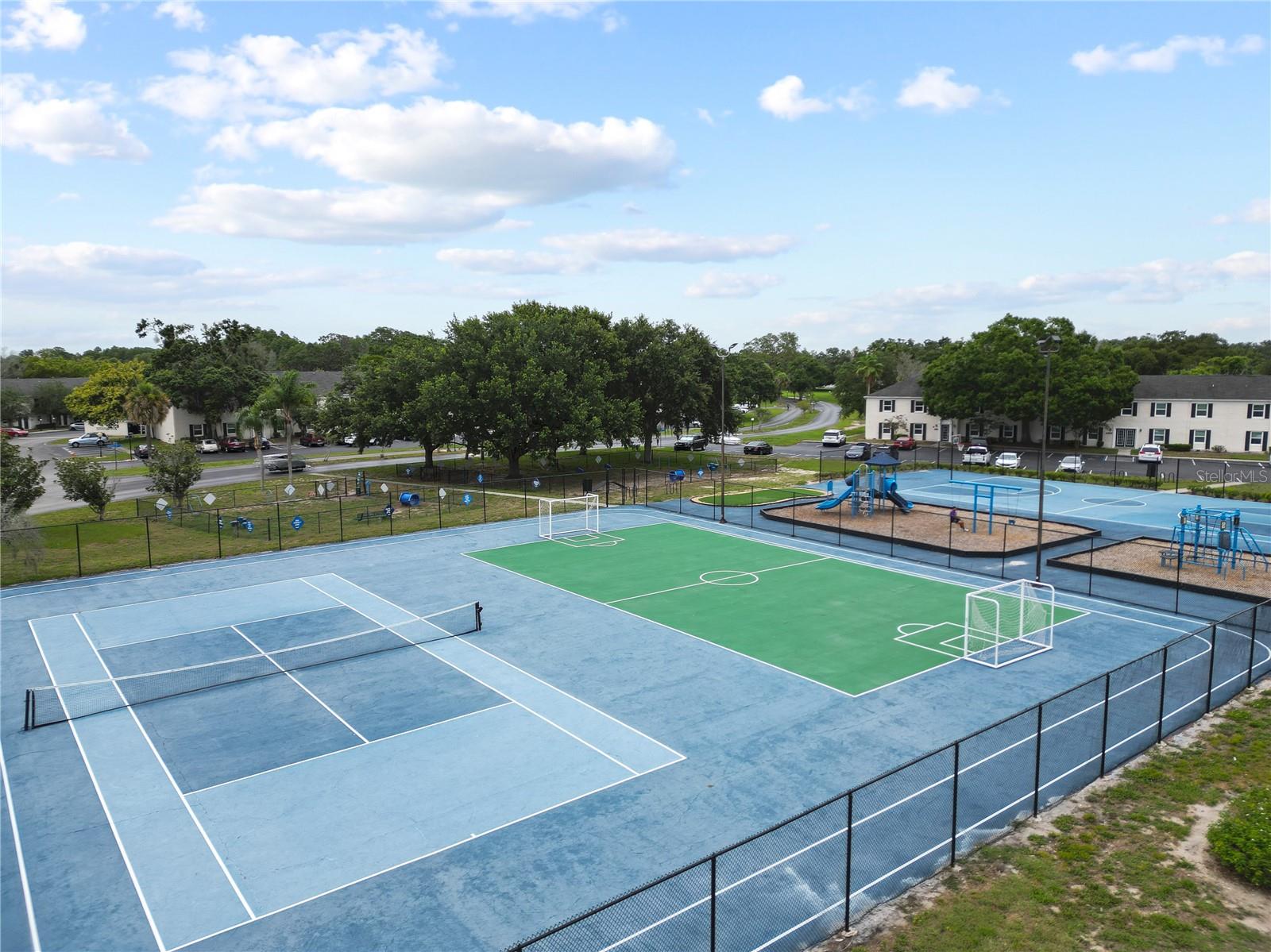 WHISPERING OAKS - Residential Lease