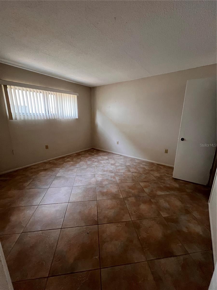 OAKWOOD GARDENS - Residential Lease