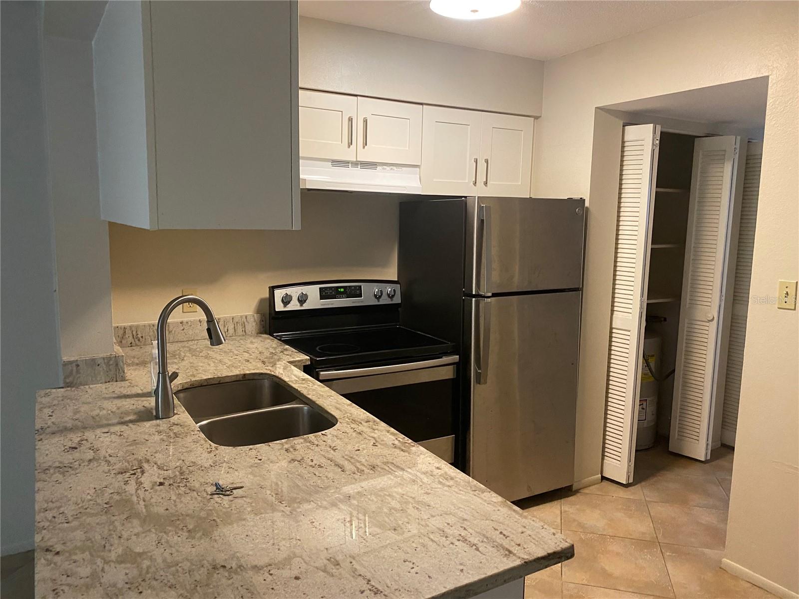OAKWOOD GARDENS - Residential Lease