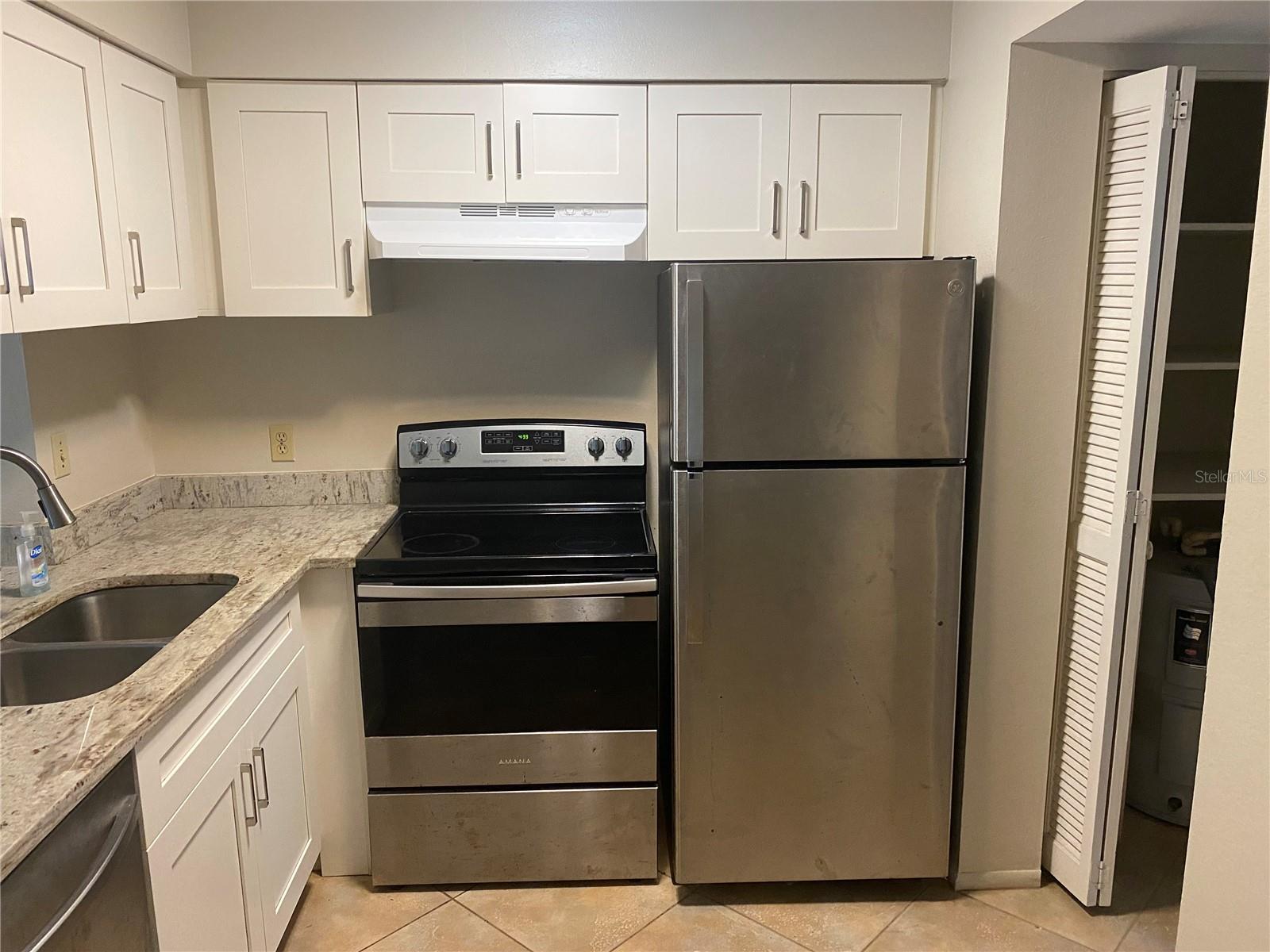 OAKWOOD GARDENS - Residential Lease