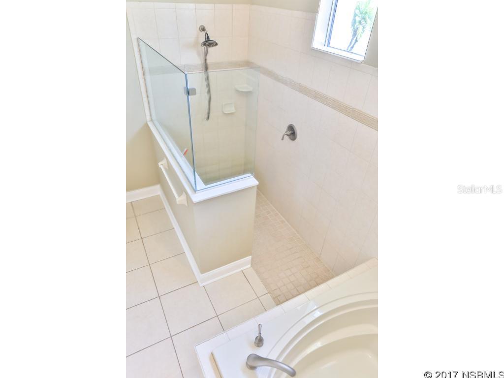 Venetian Bay Ph 1A - Residential Lease