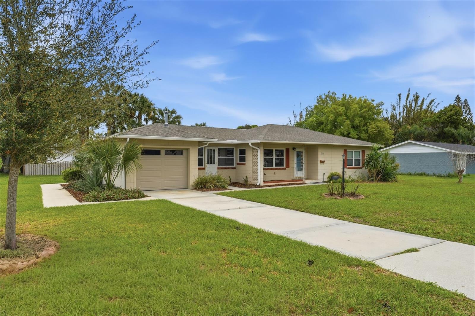 SYLVAN SHORES - Residential