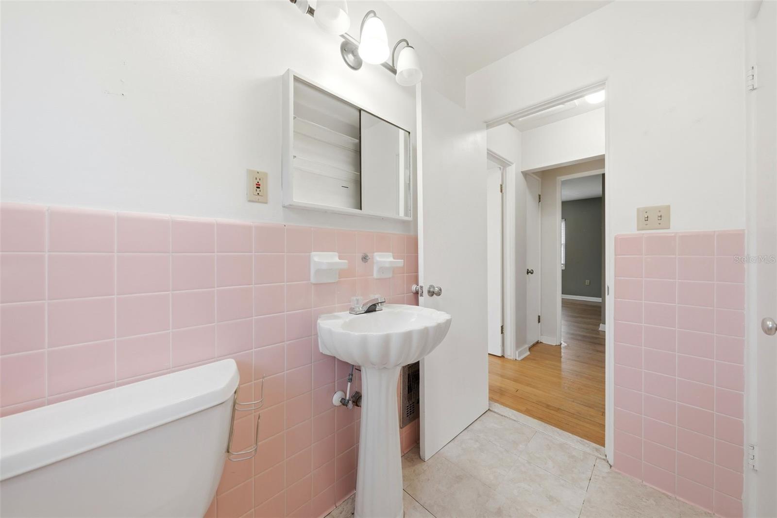 SYLVAN SHORES - Residential