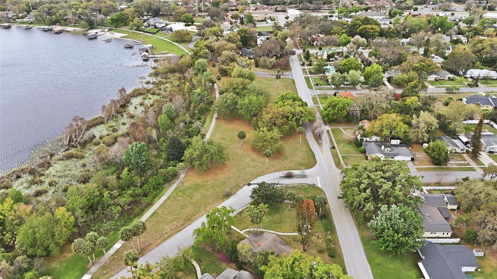 SYLVAN SHORES - Residential