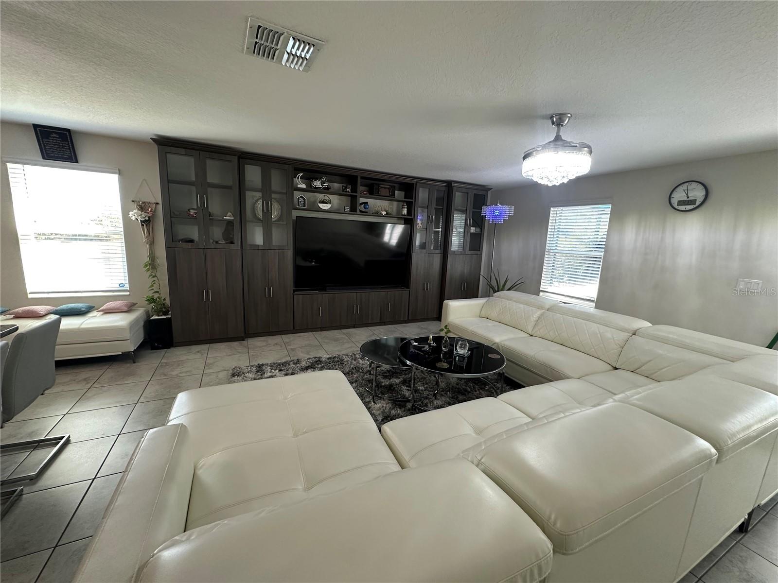 STOREY CREEK PH 1 - Residential Lease