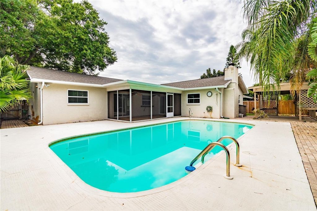 Photo of 2656 Colony Drive, Dunedin, FL 34698 (MLS # TB8481379)