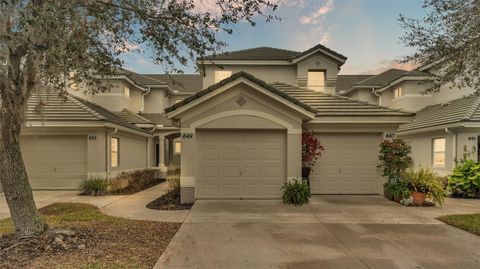 A home in LAKELAND