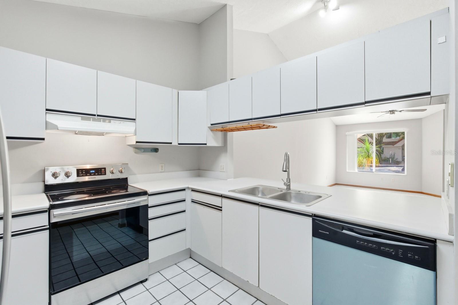 TOWNHOMES WEST AT PORT ORANGE PH 01 - Residential