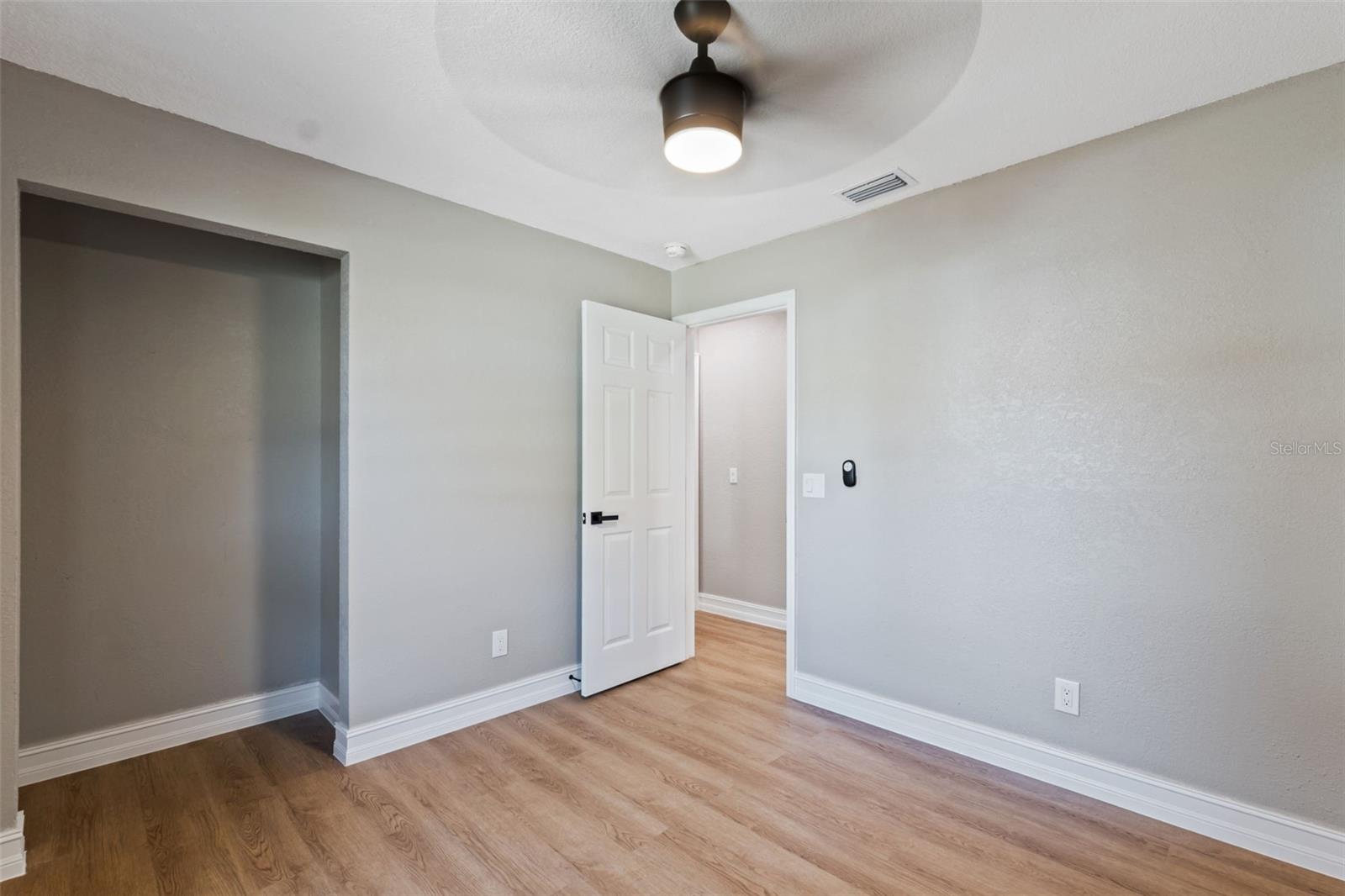 KINGS COURT - Residential