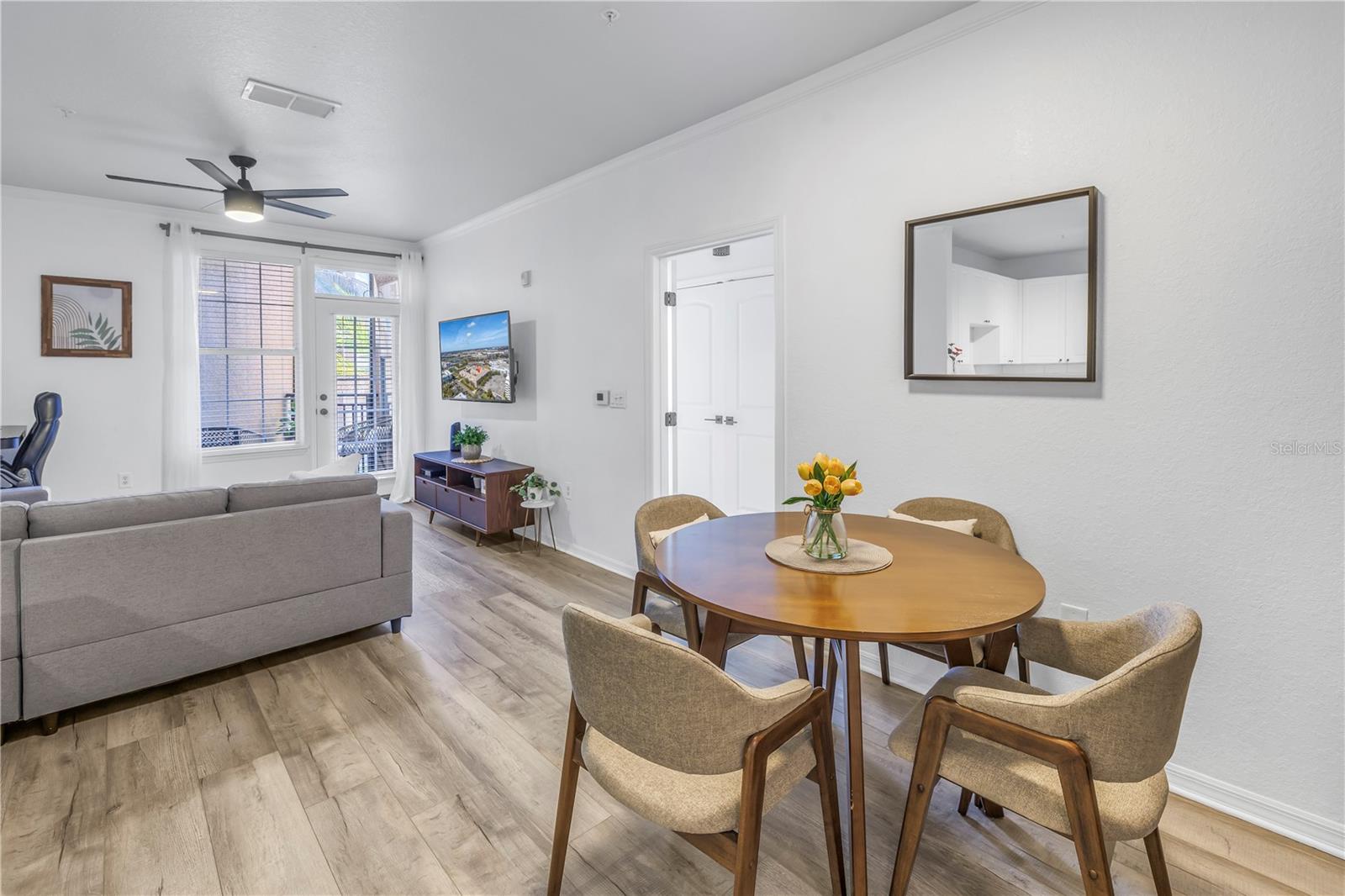 VILLA SONOMA AT INTERNATIONAL - Residential