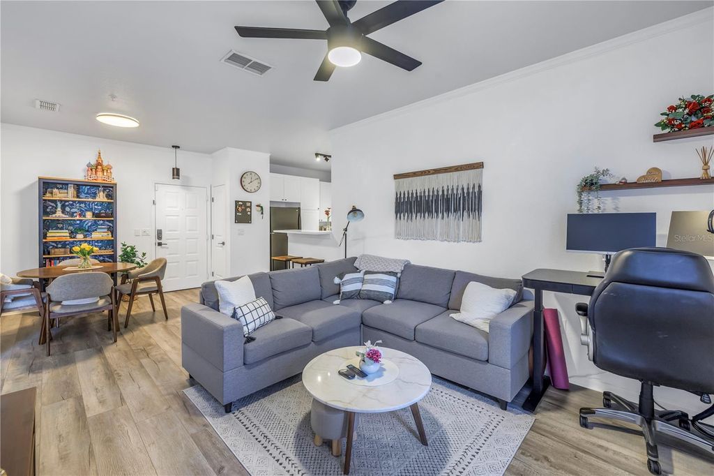 Photo of 4221 W Spruce Street #1325, Tampa, FL 33607 (MLS # TB8491510)