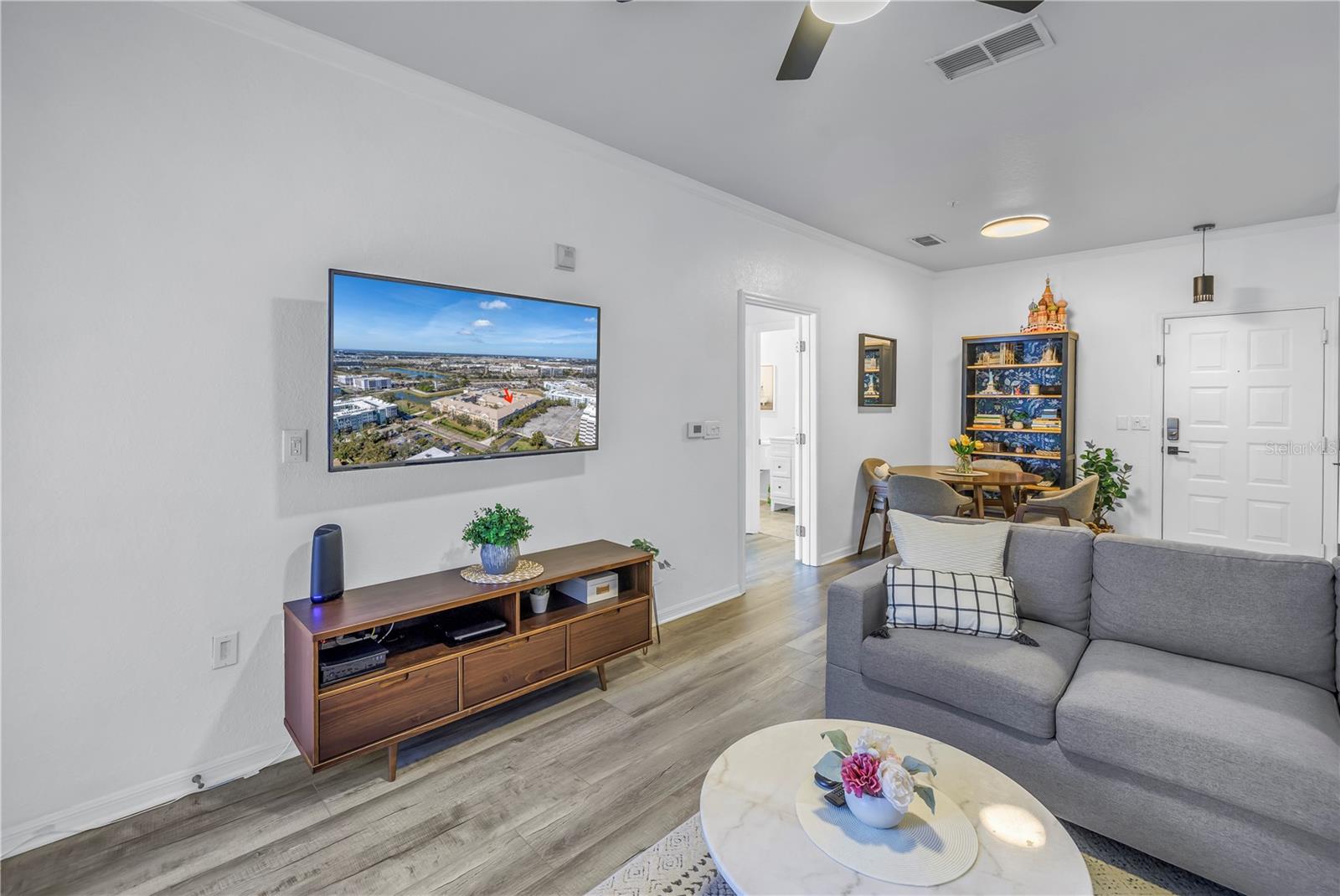 VILLA SONOMA AT INTERNATIONAL - Residential